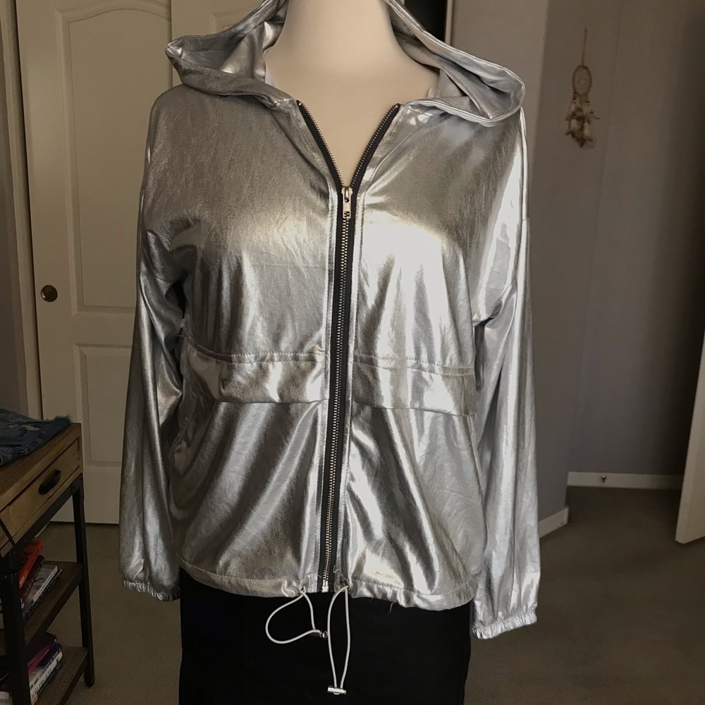 Metallic Wind Breaker